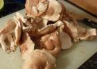 Chicken breast with mushrooms in cream sauce