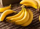 What are the benefits of bananas for men's health and can there be harm from eating these fruits?