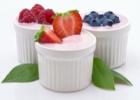 Натуральный йогурт при беременности: в чём его польза?