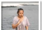 Svømning til helligtrekonger: hvordan man kaster sig ind i et ishul korrekt, og hvem bør ikke gøre det